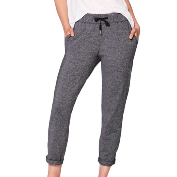 lululemon athletica Pants - LULULEMON On The Fly Pant 28" Mid Rise Heathered Black Gray 6